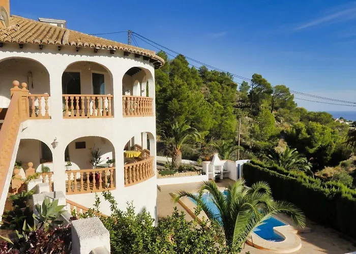 Large With Private Pool Chalet